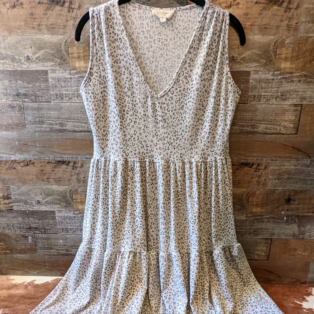 Jessica Simpson Gray/Pink Animal Print Sleeveless 3 Tiered Tunic